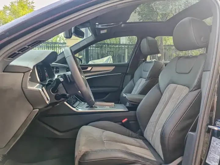 Audi A6L 2021 45 TFSI Selected Dynamic Type 6