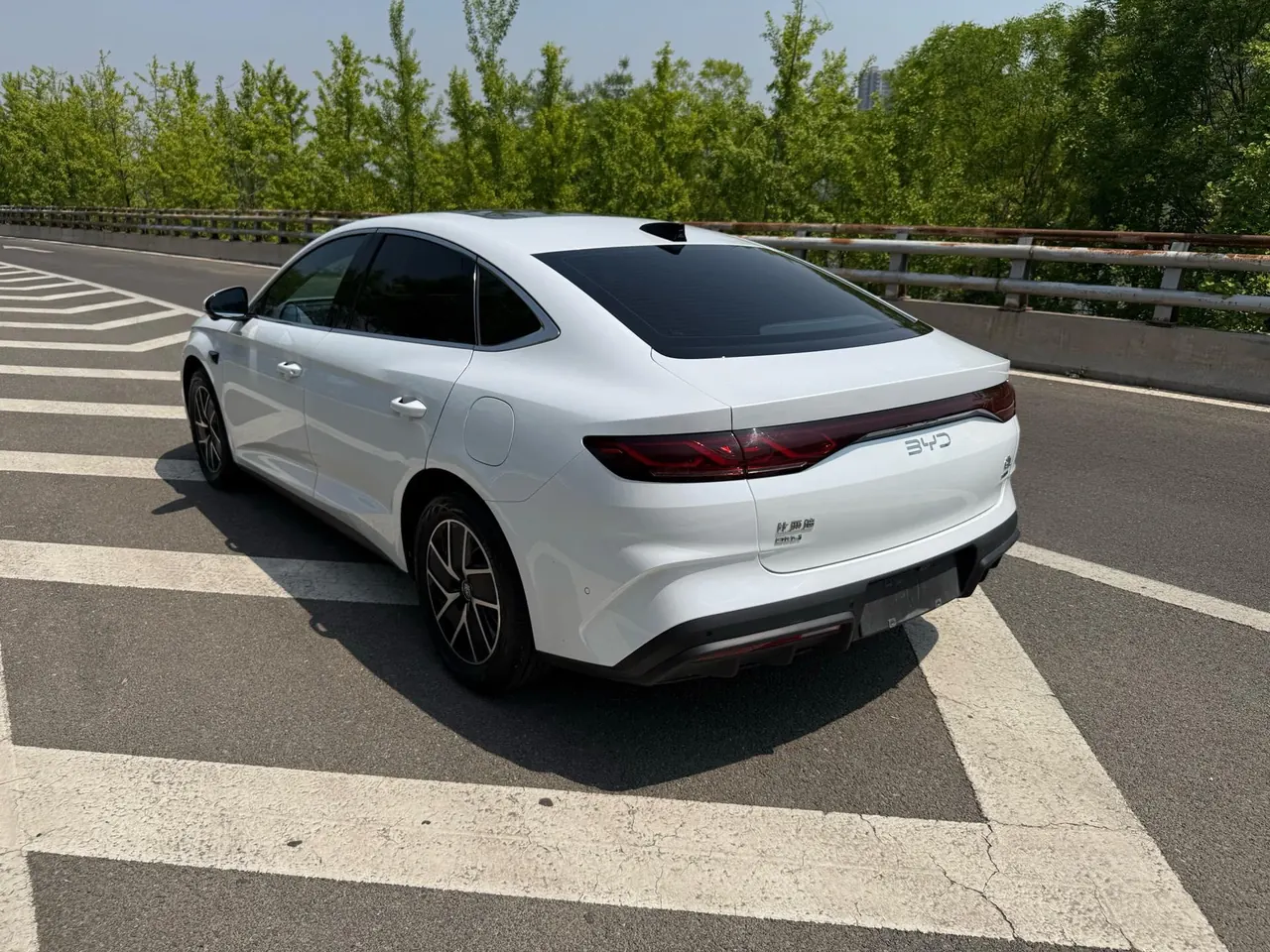 BYD 2025 Qin L DM-i 1.5 stepless smart driving version 120KM leading automatic gear 7