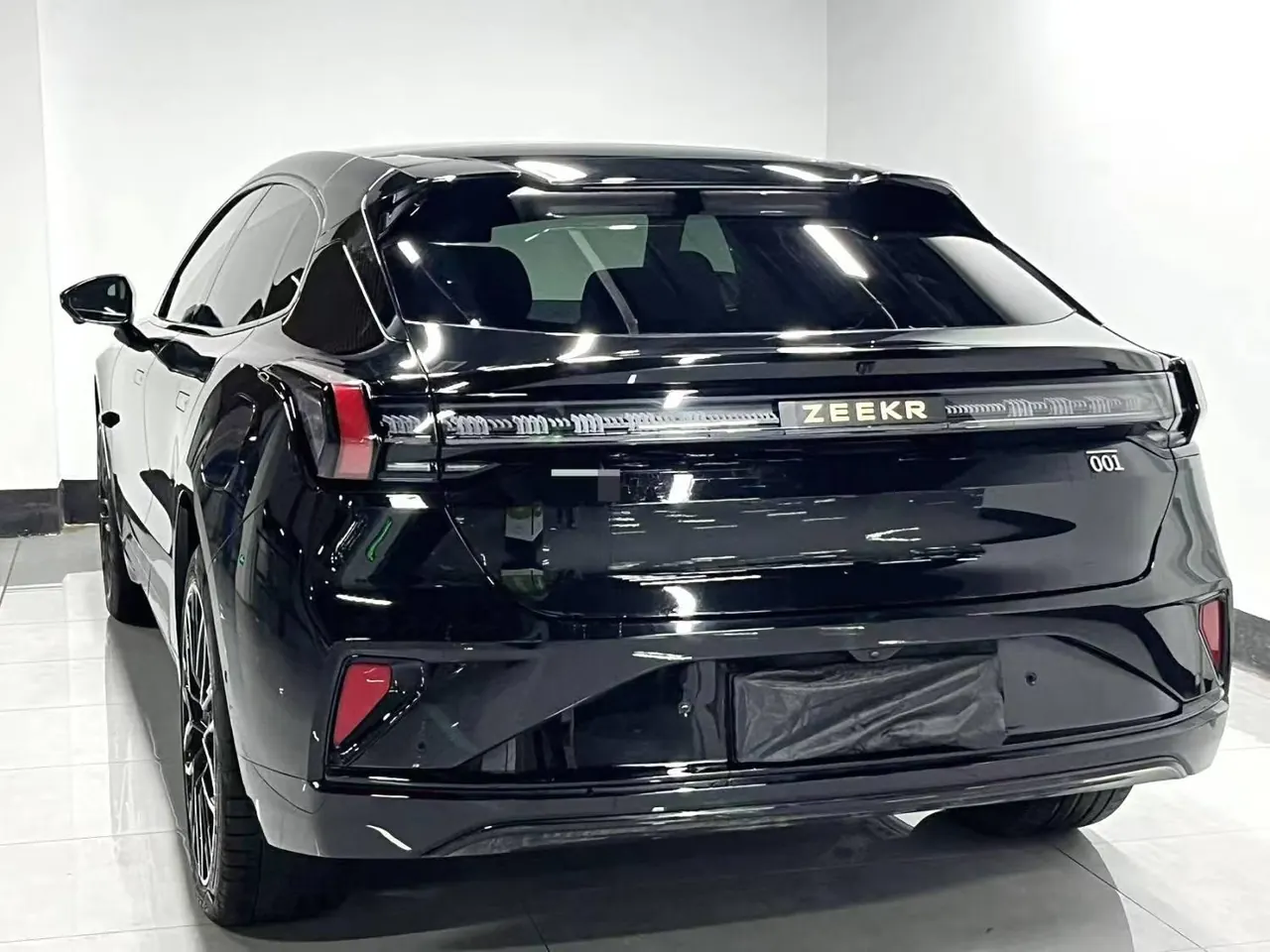 Zeekr 2025 Zeekr 001 YOU version 100kWh four-wheel drive automatic gear 8