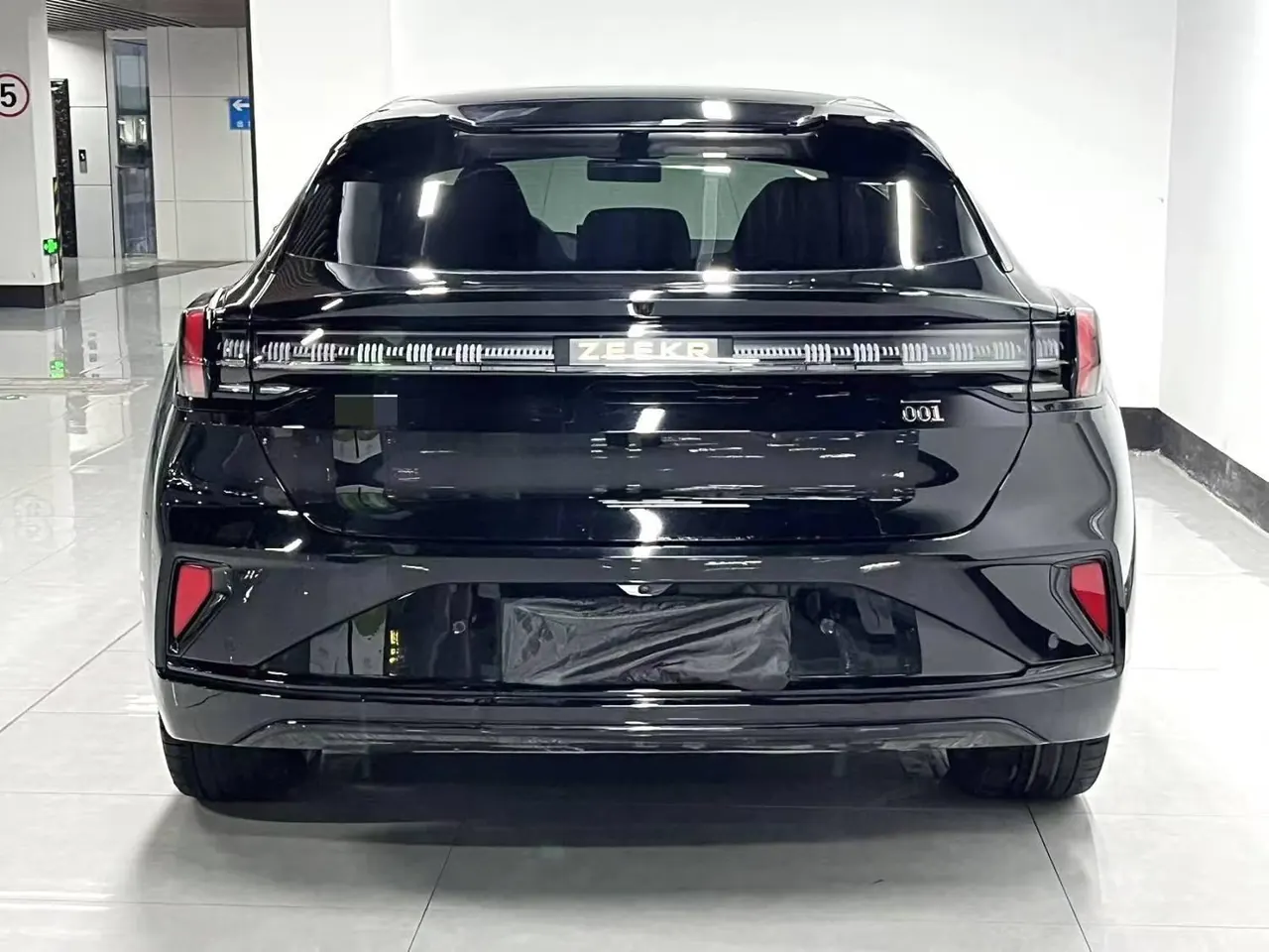 Zeekr 2025 Zeekr 001 YOU version 100kWh four-wheel drive automatic gear 9