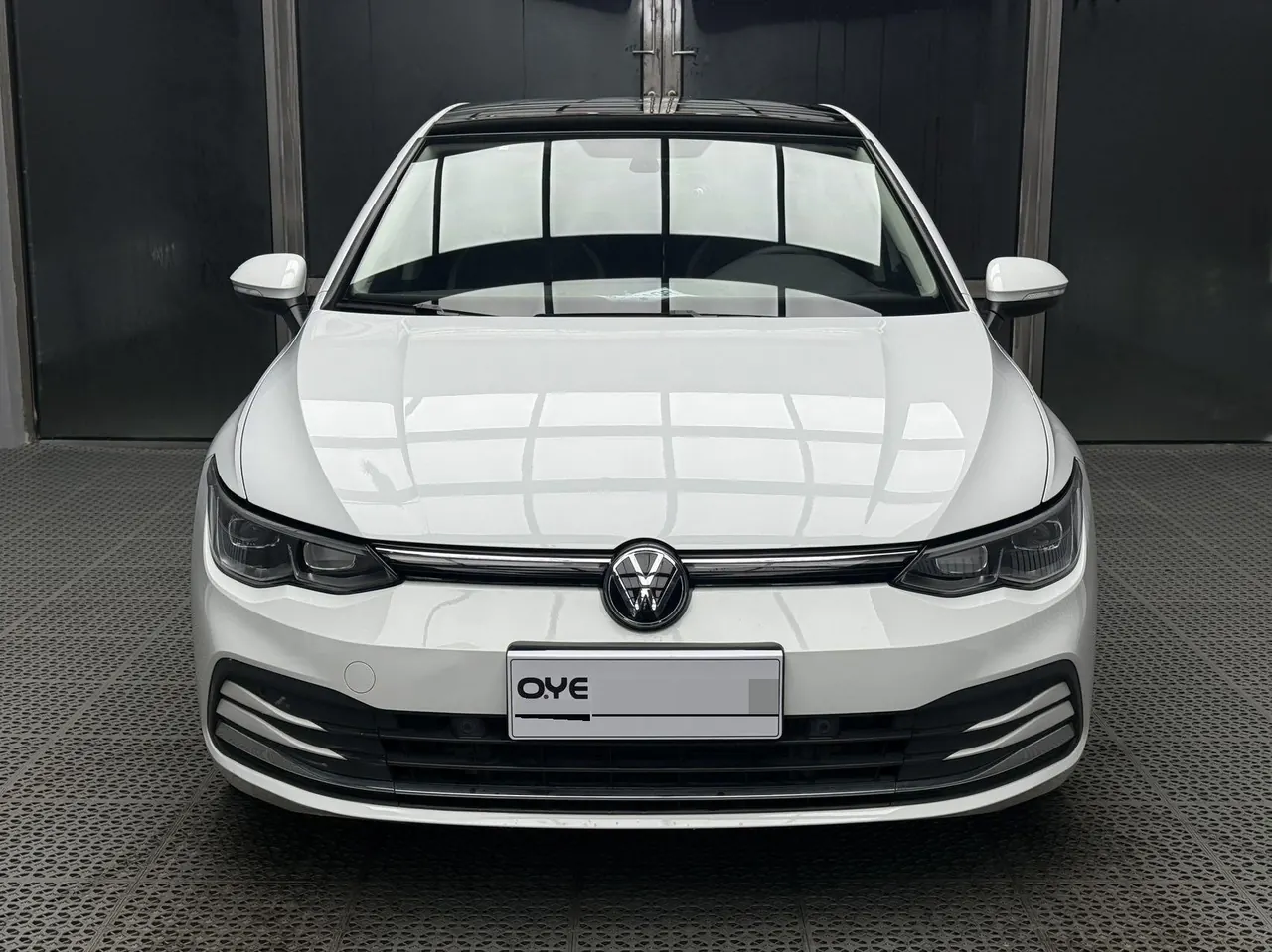 Volkswagen 2021 Golf 8 1.2TSI 200TSI Automatic 2