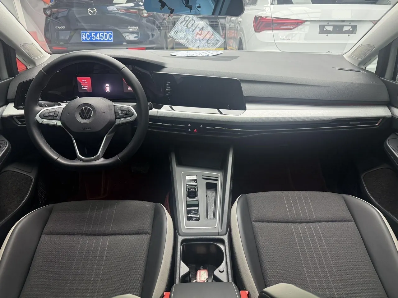 Volkswagen 2021 Golf 8 1.2TSI 200TSI Automatic 6