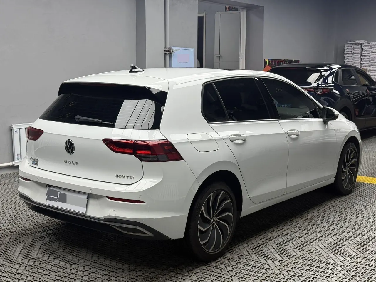 Volkswagen 2021 Golf 8 1.2TSI 200TSI Automatic 9