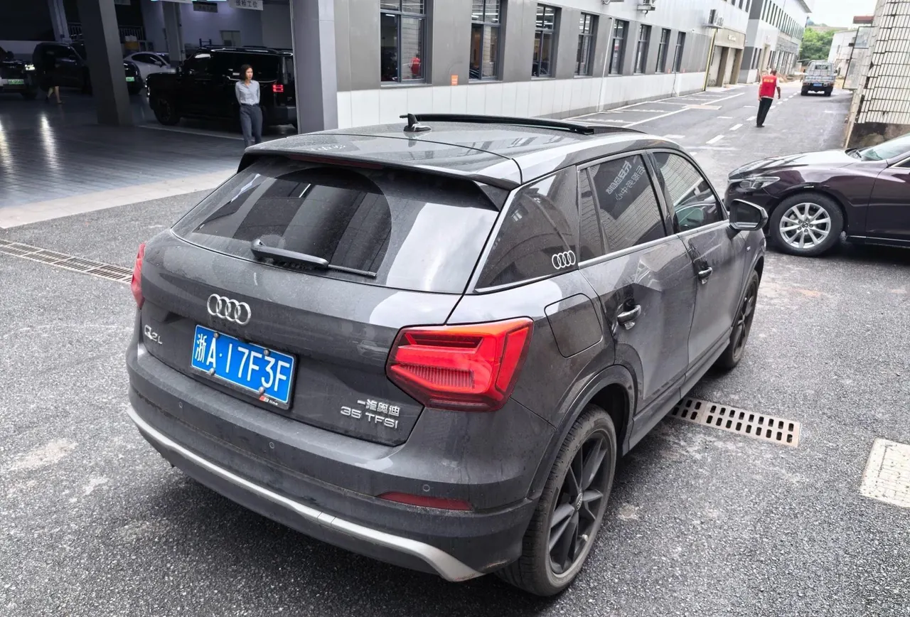 Audi 2021 Q2L 1.4TFSI 35TFSI Fashion Elegant Automatic 4