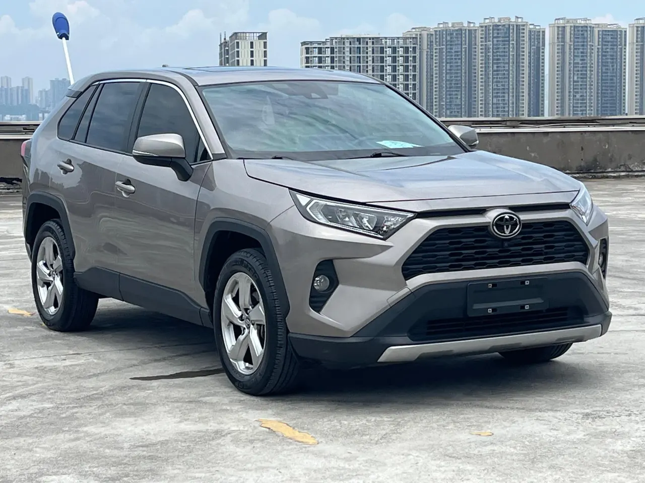 Toyota 2021 RAV4 Rongbo 2.0 Stepless Two-Drive Fashion Edition Automatic Gear 2