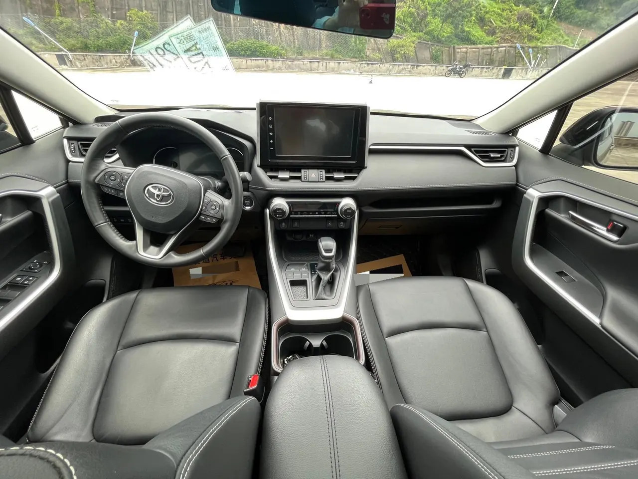 Toyota 2021 RAV4 Rongbo 2.0 Stepless Two-Drive Fashion Edition Automatic Gear 8