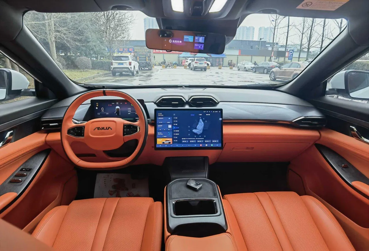 Aeolus 2024 L7 1.5T 205 Plus automatic gear 6
