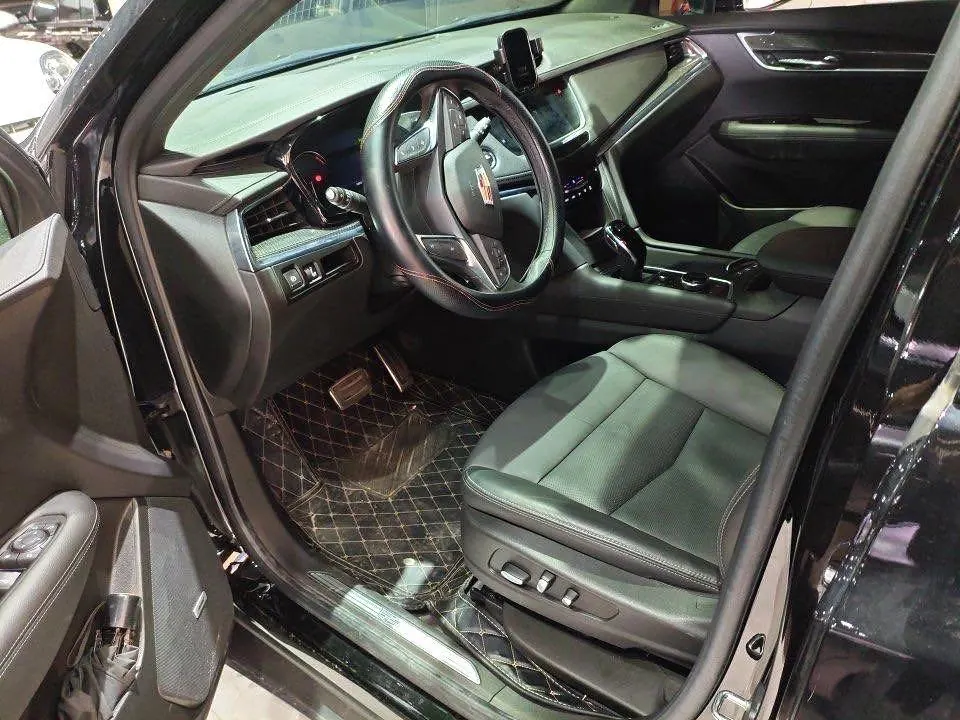 Cadillac 2024 XT5 48V 2.0T 4-wheel drive luxury (hummingbird version) automatic gear 5