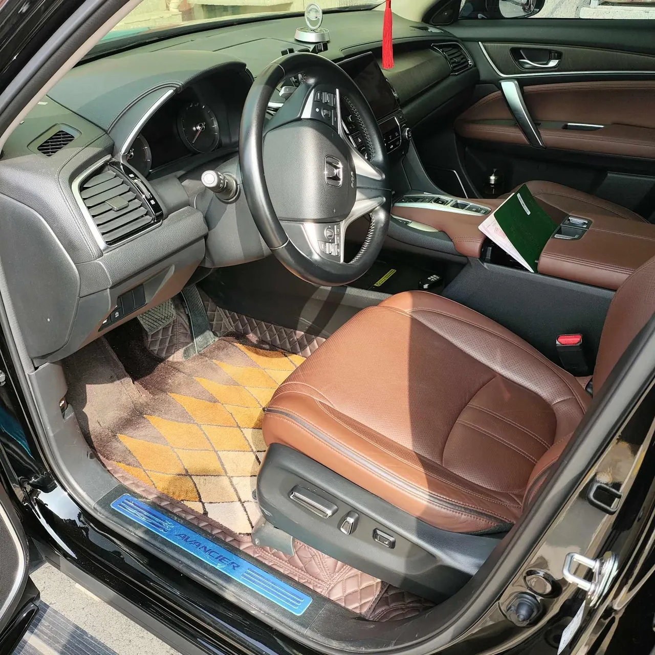 Honda 2020 crown road 2.0T 370TURBO four-wheel drive exclusive edition two-color automatic gear 2