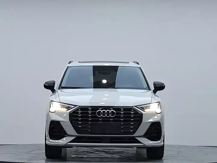 Audi Q3 2022 35 TFSI Enterprising Dynamic 3