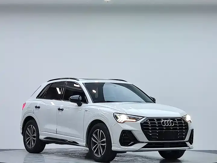 Audi Q3 2022 35 TFSI Enterprising Dynamic 4