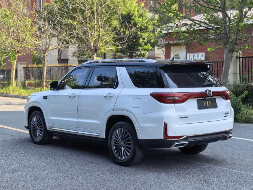 ChangAn 2021 CS95 2.0T Two-Drive Luxury Automatic Gear 5