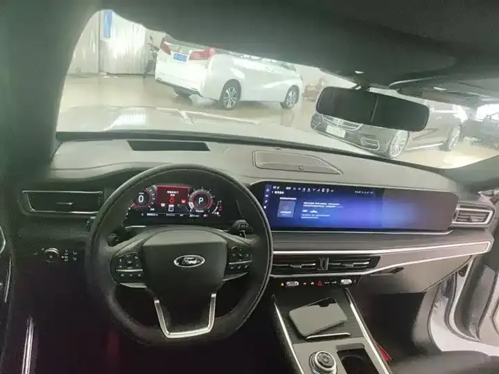 Explorer 2023 EcoBoost 285 four-wheel drive ST-LINE 7 seats 5
