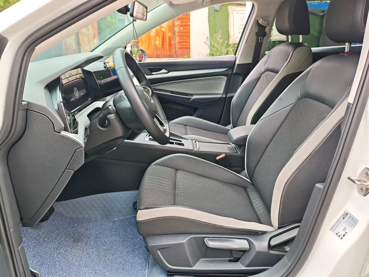 Volkswagen 2021 Golf 8 1.2TSI 200TSI Automatic 5
