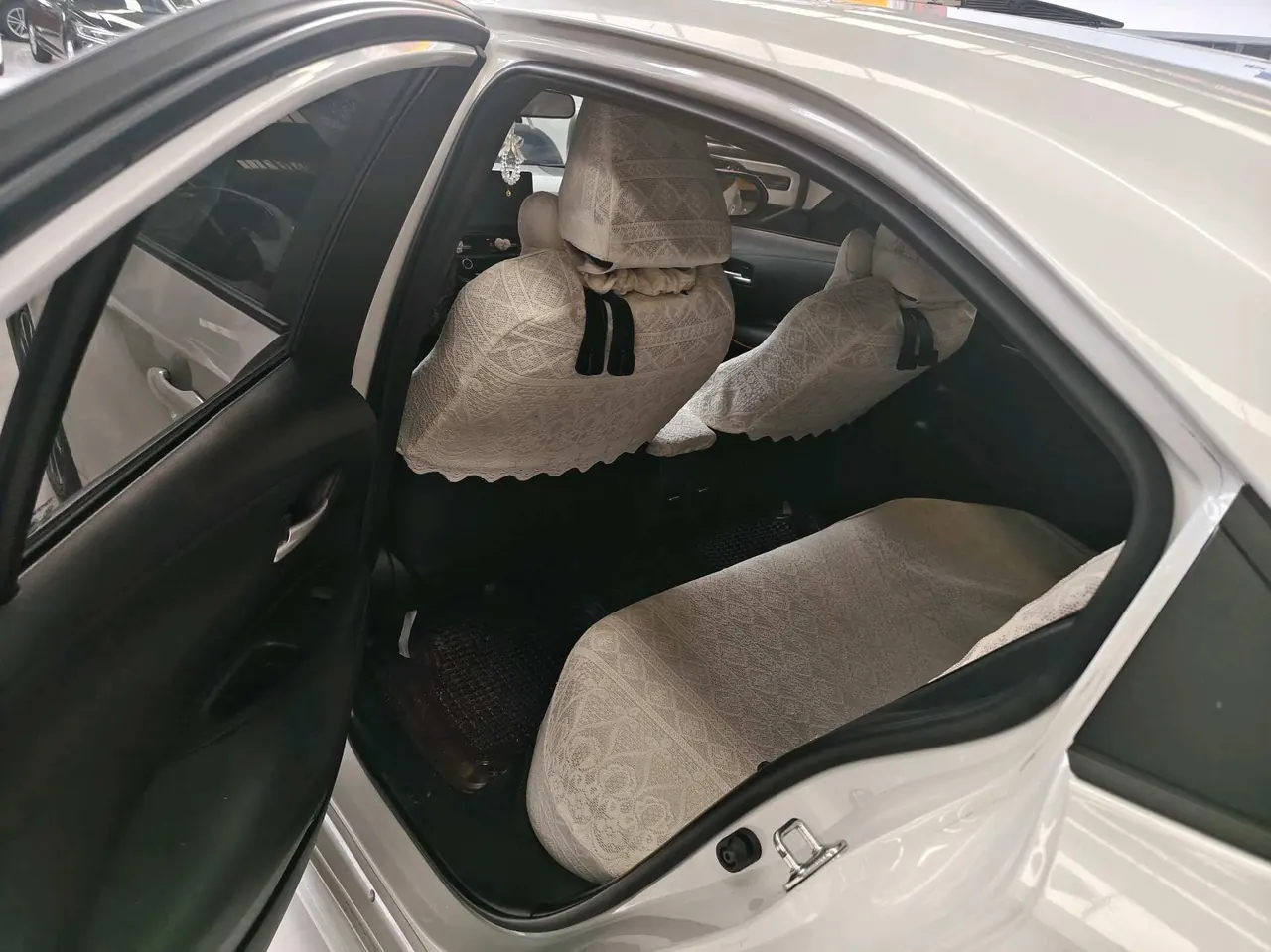 Toyota 2021 Lei Ling 1.2T Stepless 185T Sports Edition Automatic Gear 5