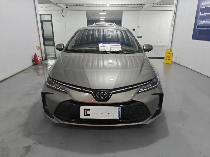 Toyota 2024 Corolla Double Engine 1.8 Stepless Intelligent Electric Hybrid Elite Automatic Gear 2
