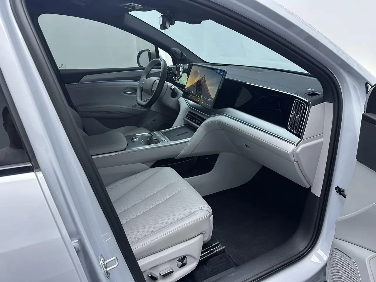 BYD 2026 Song Ultra EV 710KM Excellent Automatic Transmission 7