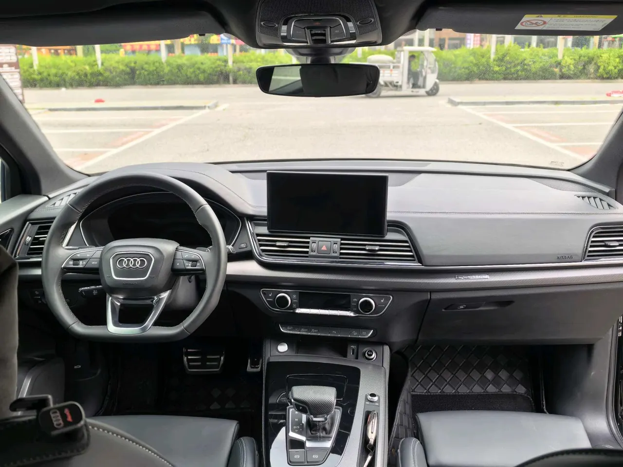 Audi 2025 Q5L 2.0TFSI 40TFSI 45th Anniversary Collection Edition Quattro Deluxe Dynamic Automatic 7