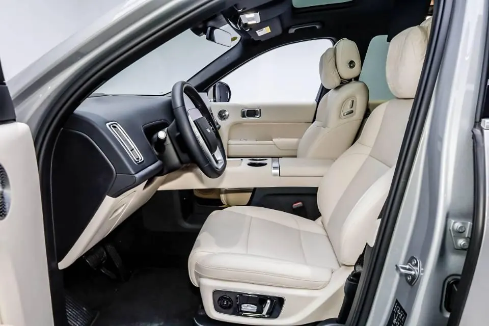 Li 2025 L8 Ultra Smart New Edition Automatic Gear 3