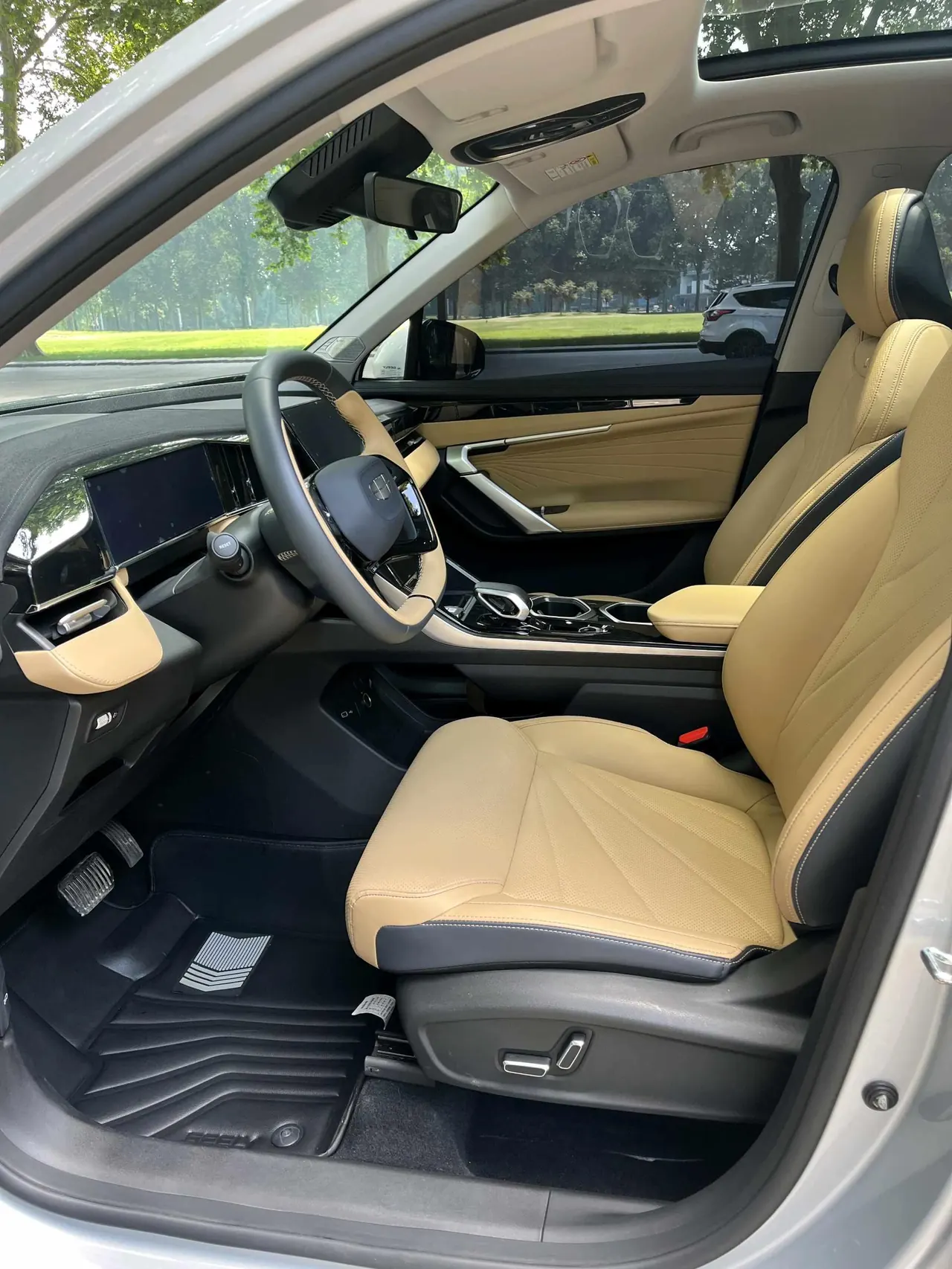 Geely 2023 Boyue L 1.5TD Honorable Automatic Transmission 10
