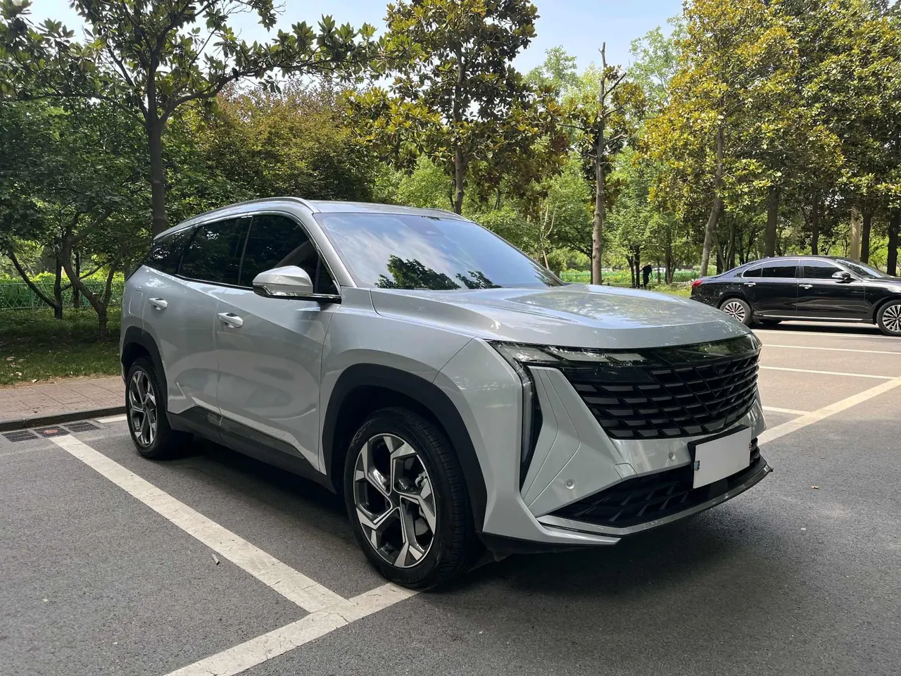 Geely 2023 Boyue L 1.5TD Honorable Automatic Transmission 3