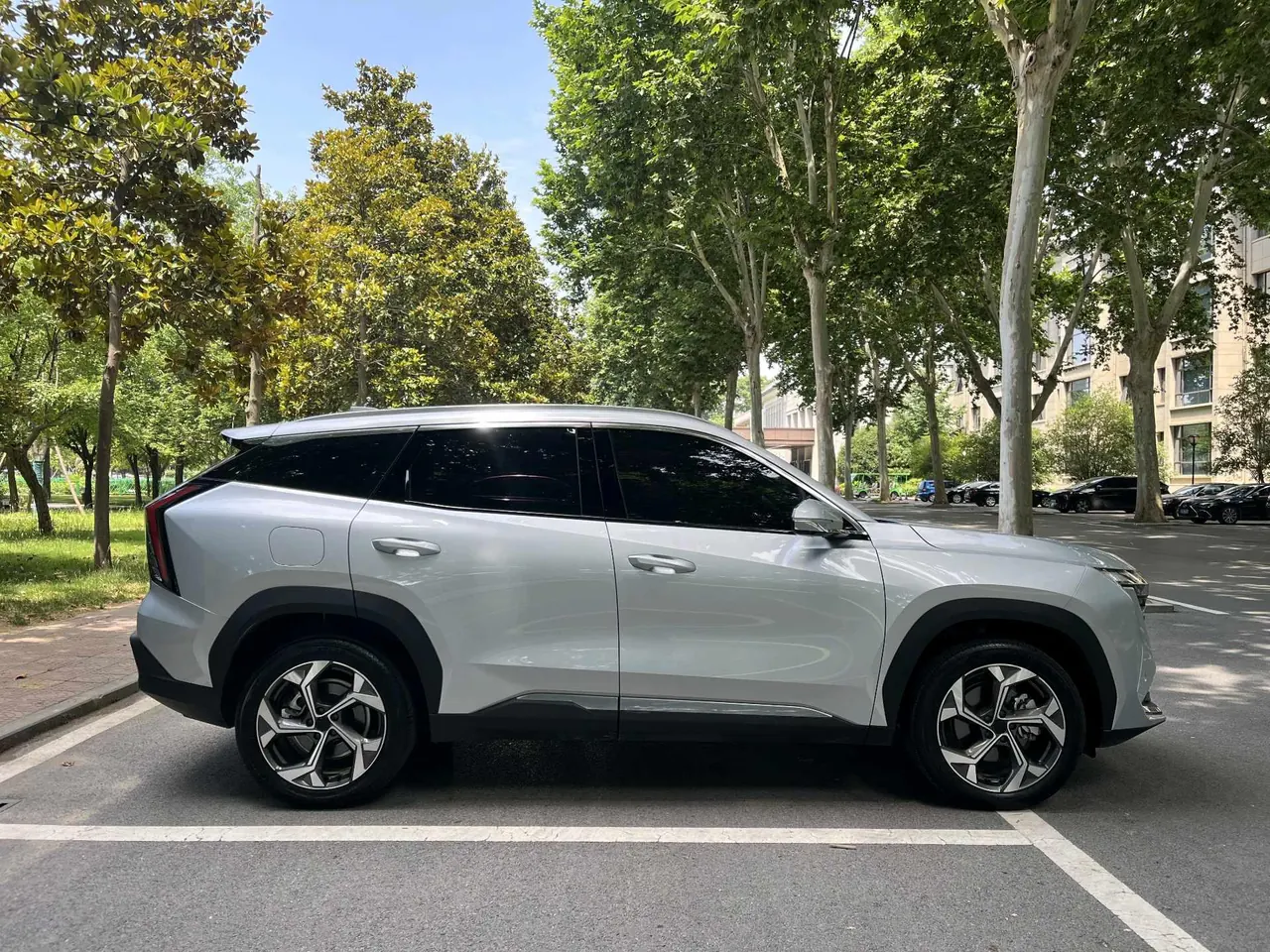 Geely 2023 Boyue L 1.5TD Honorable Automatic Transmission 4