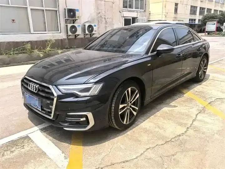 Audi A6L 2025 40 TFSI Deluxe Dynamic - View 1