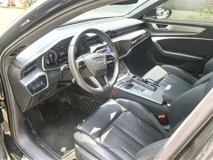 Audi A6L 2025 40 TFSI Deluxe Dynamic 9
