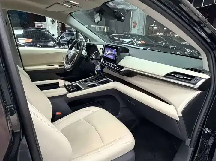 Grevia 2024 2.5L Hybrid Comfort Edition 4
