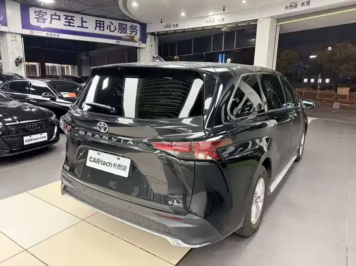 Grevia 2024 2.5L Hybrid Comfort Edition 9