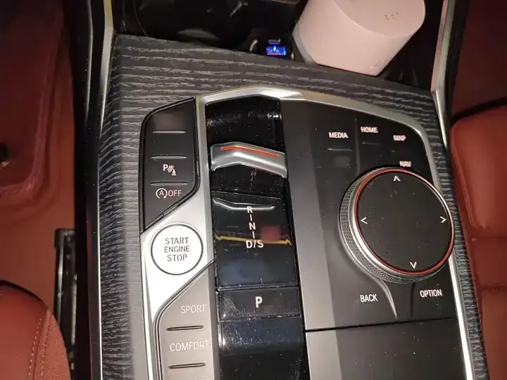 BMW 3 Series 2025 325Li M Sports Suit 7