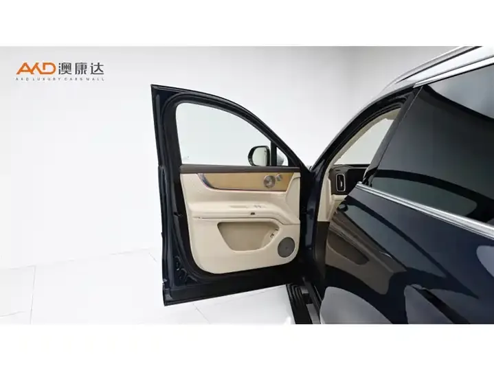 AITO M9 2025 extended-range Ultra 52kWh 6-seat version (192-line laser Radar) 11