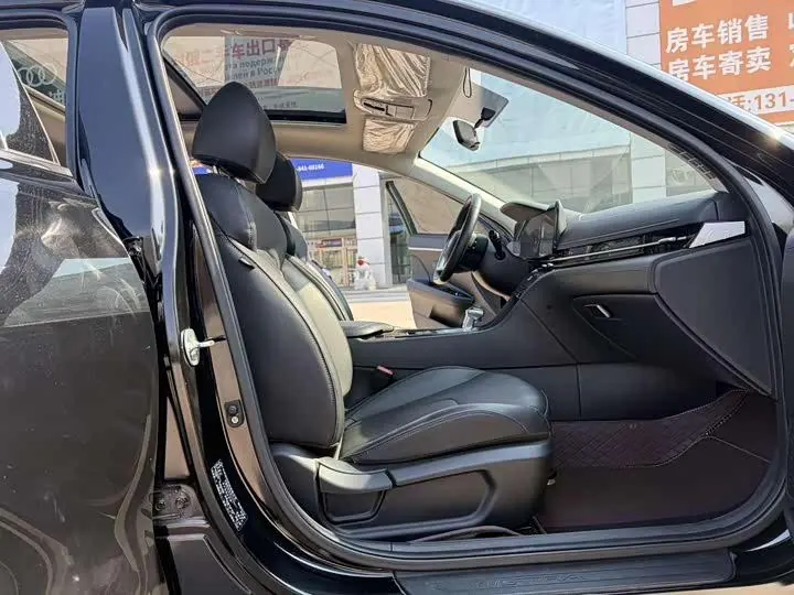Name Figure 2021 1.8L CVT GLX Elite Edition 11