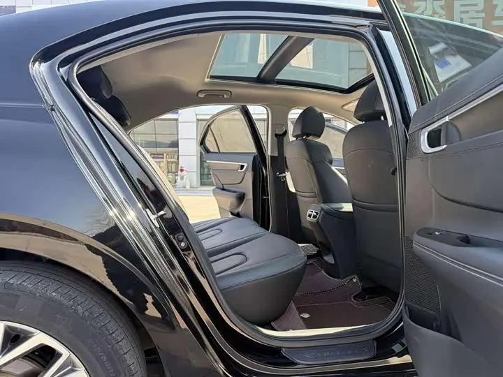 Name Figure 2021 1.8L CVT GLX Elite Edition 12