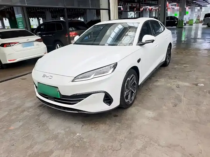Seal 06 2025 DM-i Smart Driving Edition 120KM Flagship - View 1