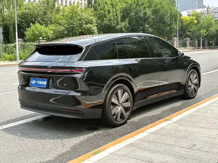 Li i6 2025 four-wheel drive standard edition 8