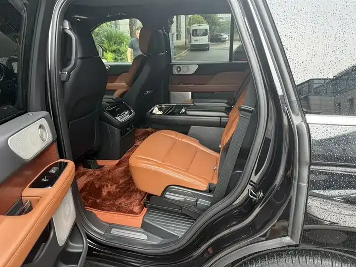 Navigator 2020 3.5T Honorable Edition 4