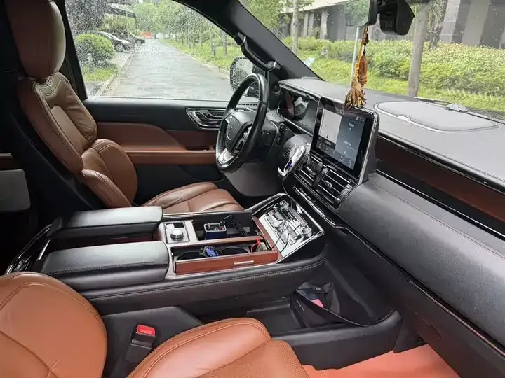 Navigator 2020 3.5T Honorable Edition 7