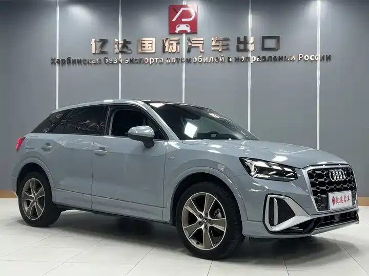 Audi Q2L 2022 35 TFSI Fashion Dynamic 3