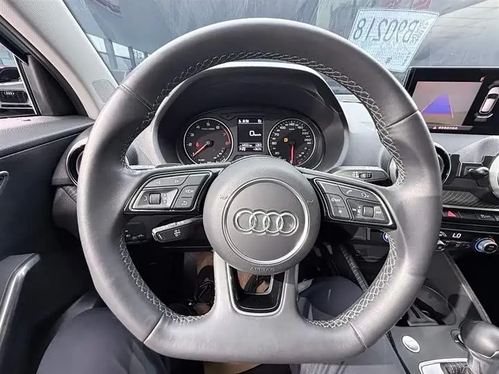 Audi Q2L 2022 35 TFSI Fashion Dynamic 11