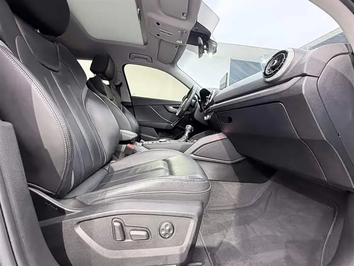 Audi Q2L 2022 35 TFSI Fashion Dynamic 9