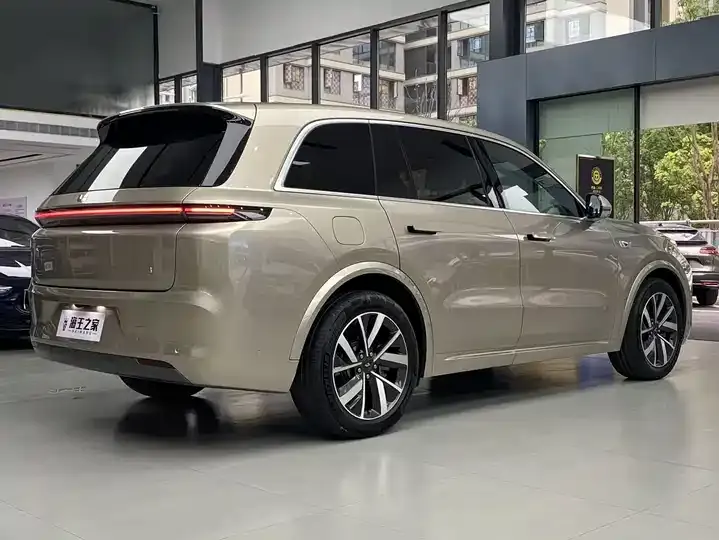 Li L8 2023 Pro 4
