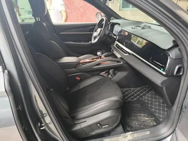 Geely 2024 XingyueL (Monjaro) 2.0TD High Power Two-Drive Enovate Edition Automatic Transmission 3