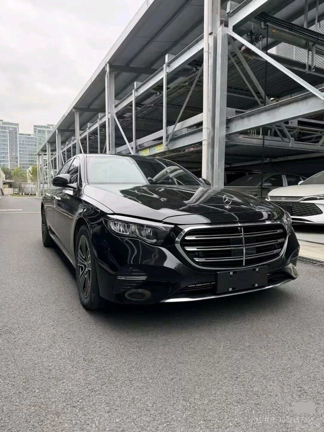 Mercedes Benz E Class 2025 E 260 L 48V 2.0T Automatic 3