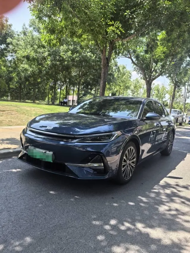 Geely Galaxy 2025 A7 EM-i 1.5 150km Starship Edition Automatic Gear - View 1