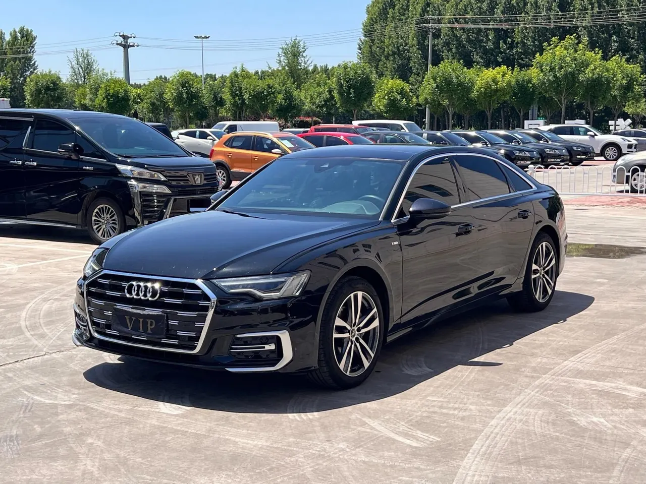 Audi 2024 A6L 2.0TFSI 40TFSI Deluxe Dynamic Automatic - View 1