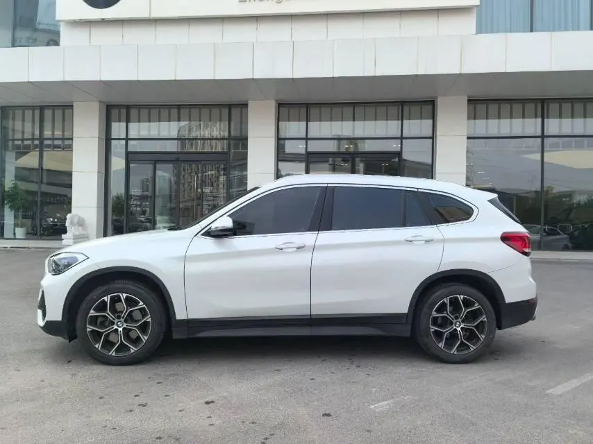 BMW 2022 X1 sDrive25Li 2.0T Leading Automatic Gear 2