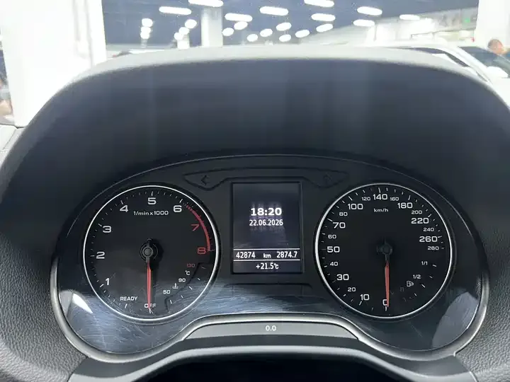Audi Q2L 2022 35 TFSI Fashion Dynamic 12