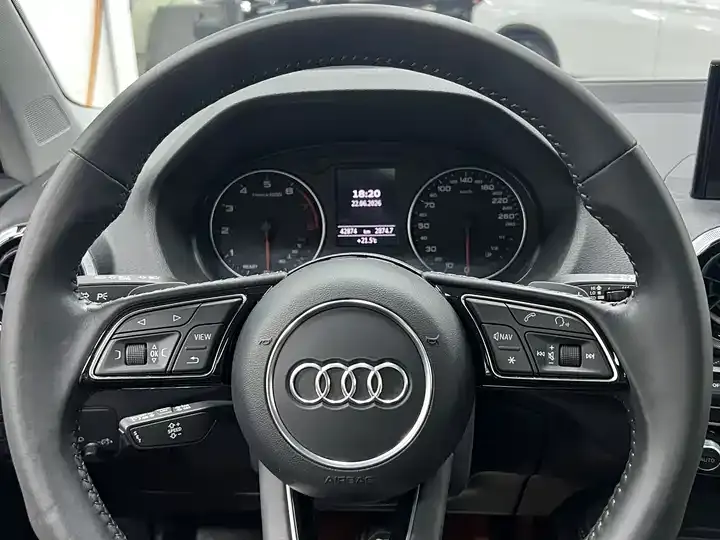 Audi Q2L 2022 35 TFSI Fashion Dynamic 9