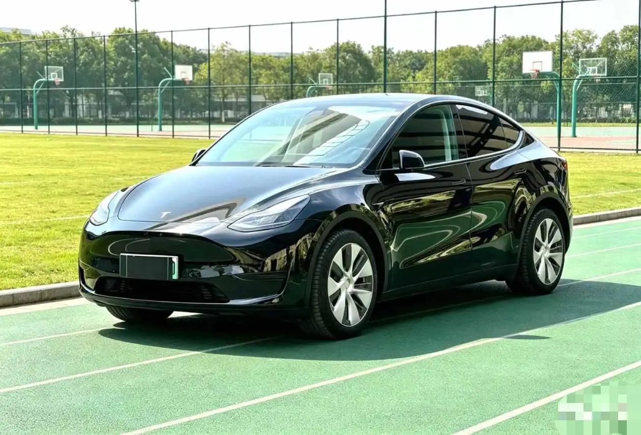 Открыть галерею: Tesla 2022 Model Y rear-wheel drive version (facelift) automatic gear